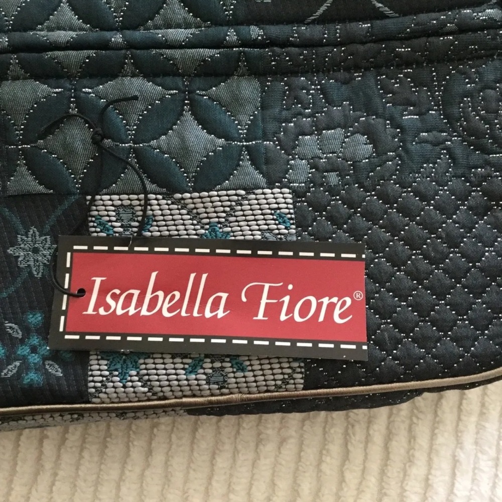 Isabella Fiore Travel Makeup Bag. Quilted and Beaded Multi Compartments NWT - Picture 3 of 11